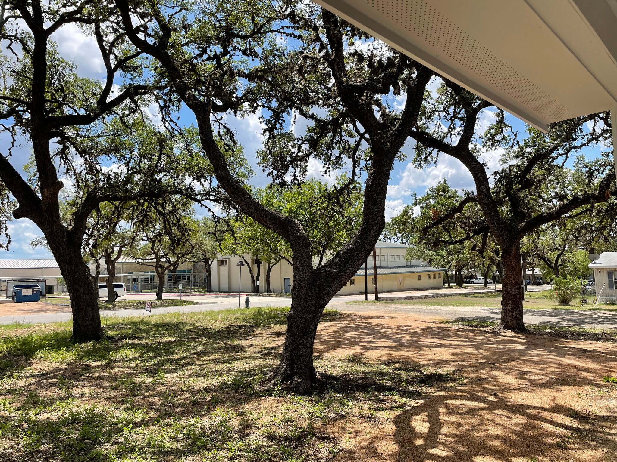 Building Photo - 1219 Mesquite St