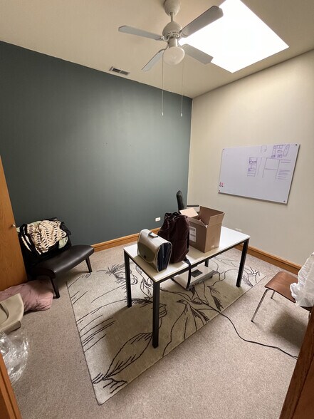 Building Photo - 1162 W Grand Ave