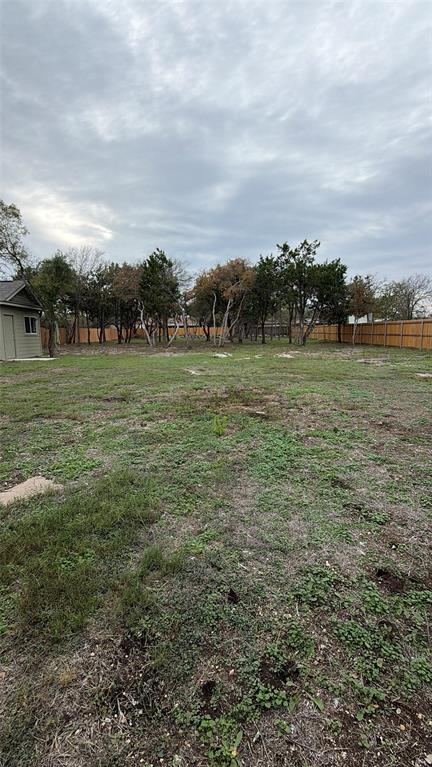 Building Photo - 301 S Mustang Ave