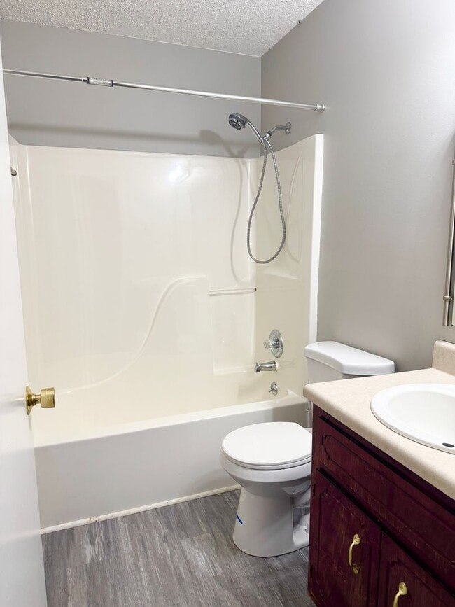 Building Photo - Cathedral Ceiling for a big open feel!