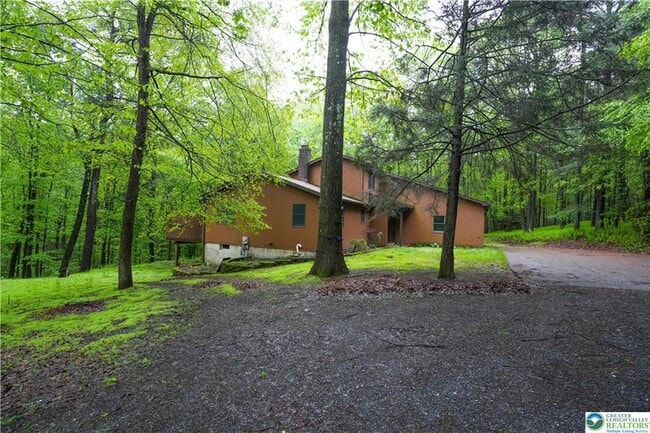 Building Photo - 1945 Summer Mountain Rd