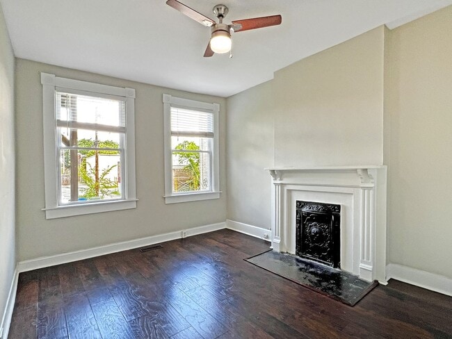 Building Photo - 16 S Stafford Ave