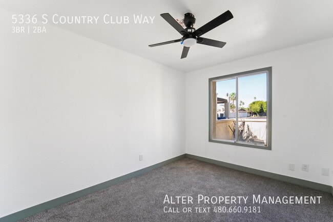 Building Photo - 5336 S Country Club Way