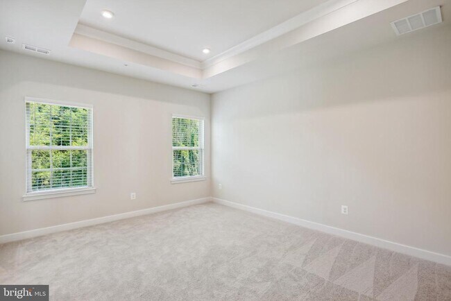 Building Photo - 19753 Grn Vlg Dr