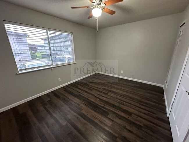 Building Photo - 6049 Barton Ave