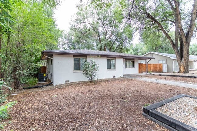 Building Photo - 317 La Clede Ave