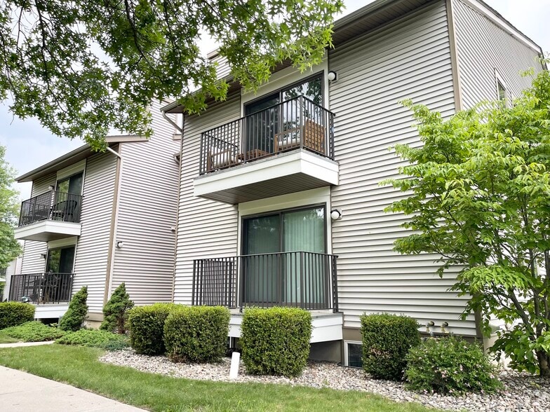 Building Photo - 18 Sam Bonnell Dr