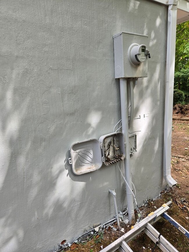 Building Photo - Single Family Home in Dale City