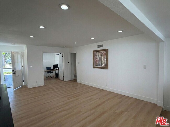 Building Photo - 17913 Martha Pl