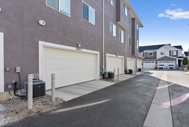 Building Photo - Coming Soon!