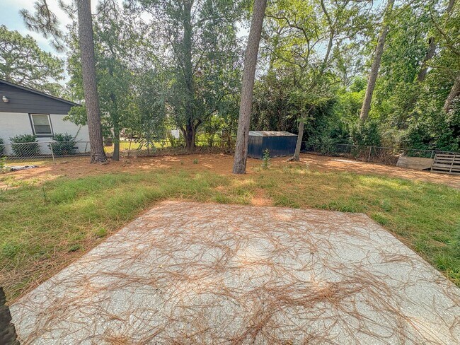 Building Photo - Coming Soon! 3 Bedroom 2 Bathroom- Pets Allowed!