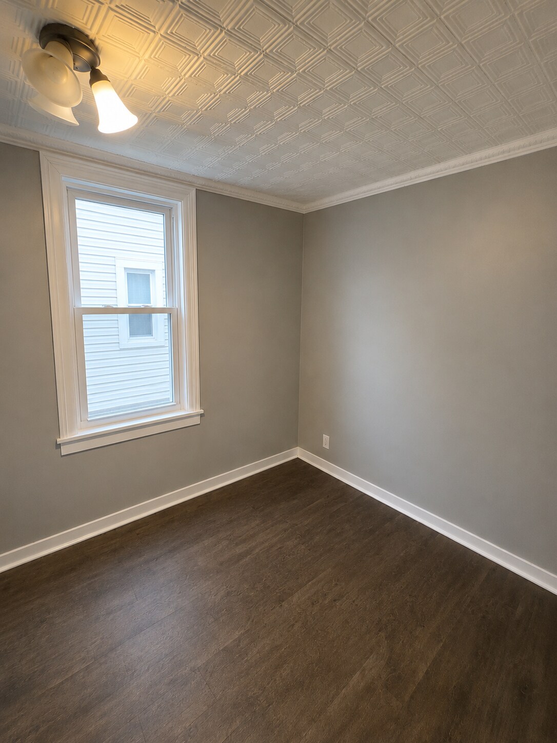 Building Photo - 522 2nd St