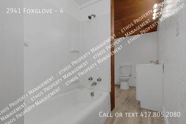 Building Photo - 2941 Foxglove-4