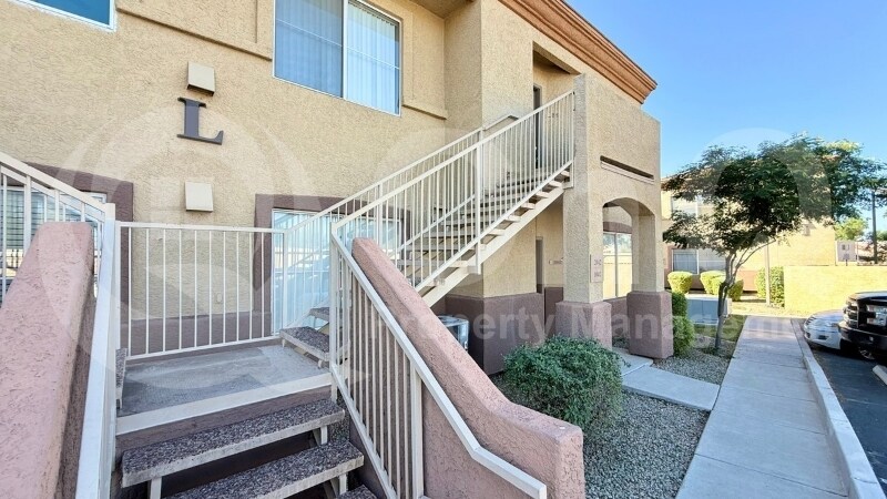 Building Photo - 2134 E Broadway Rd