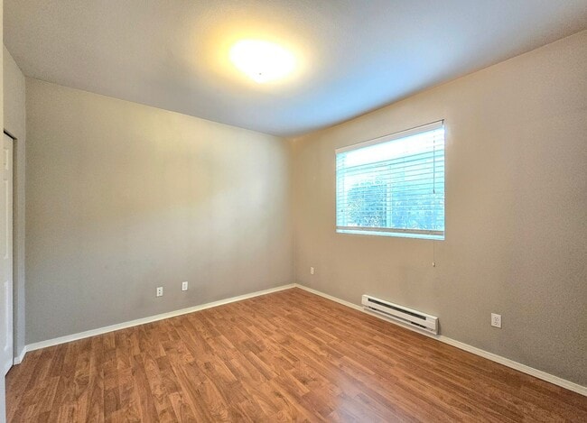 Building Photo - Condo in Brookwood Community in Bothell  Pet Friendly!