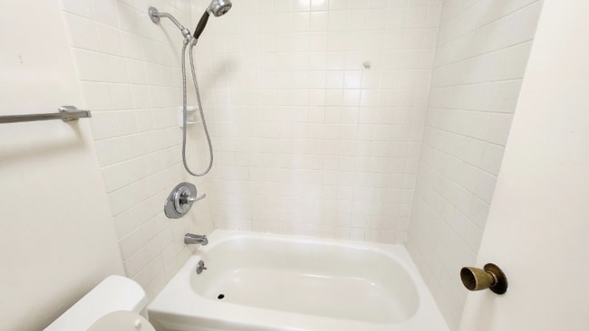 Building Photo - 55 S Kukui St