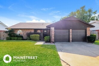 Building Photo - 828 SE 9th St