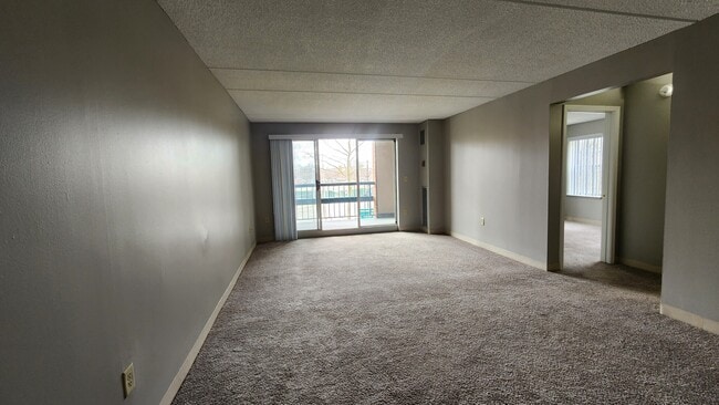 Building Photo - 15 Harbor Point Blvd