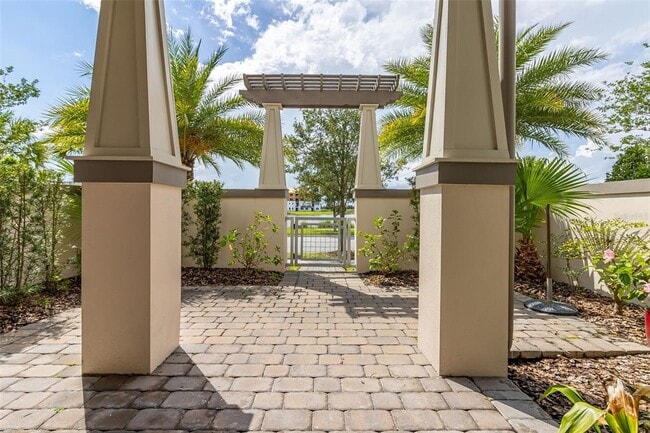 Building Photo - 13813 Benavente Ave