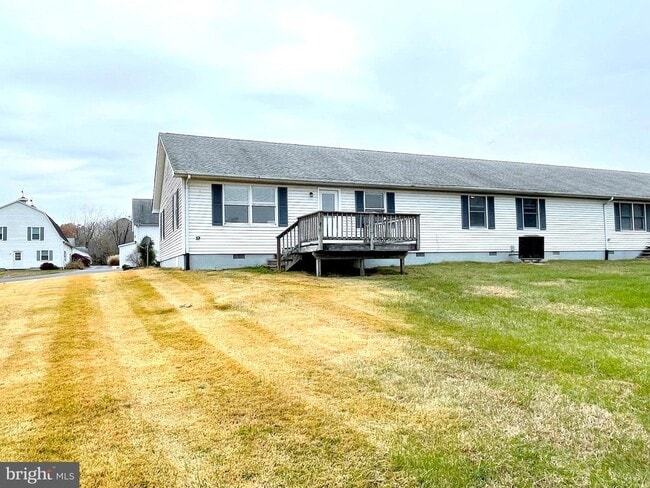 Building Photo - 44994 Serenity Farm Ln