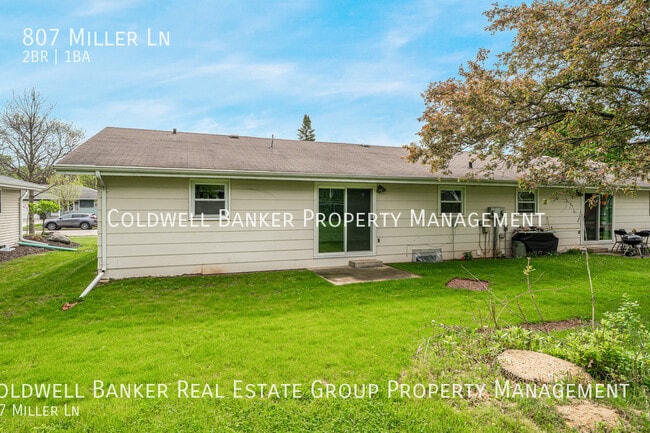 Building Photo - 807 Miller Ln