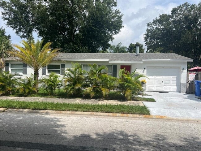 Primary Photo - 2175 43rd Ave N