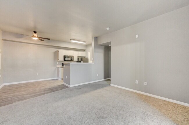 Building Photo - Ground Floor 2BD/2BA Condo in Gated Henderson Community – Resort-Style Amenities!