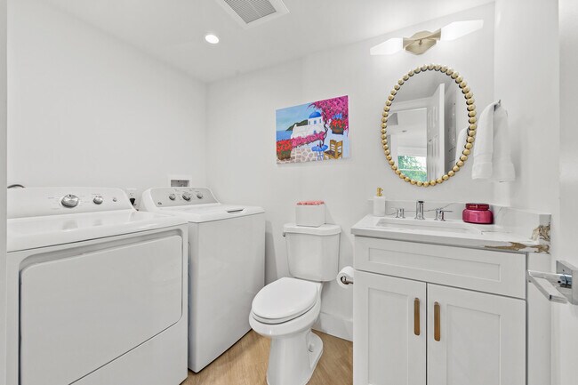 Building Photo - 288 Seabreeze Cir