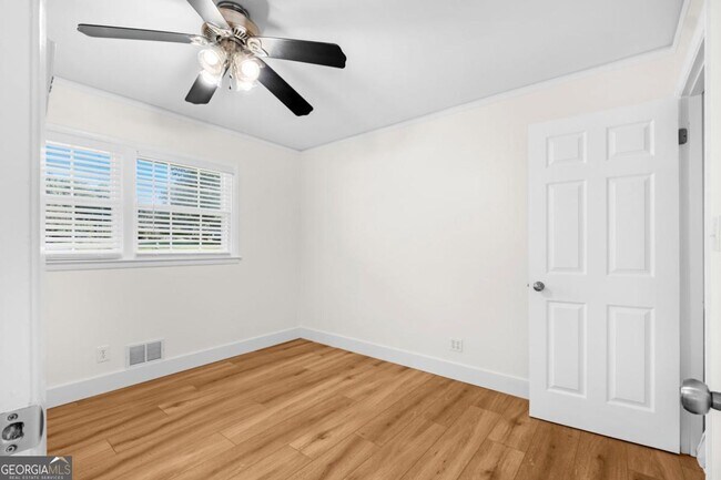 Building Photo - 4083 Cedar Knoll Dr