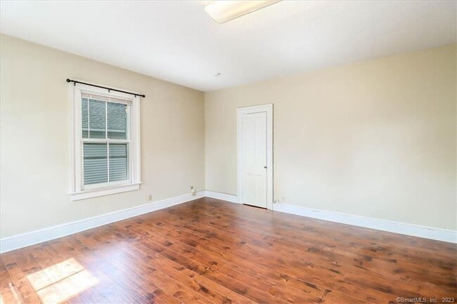 Building Photo - 23 S Main St