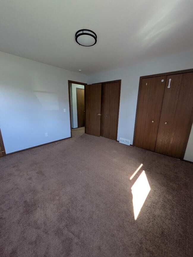 Building Photo - 4216 Foxfire Ct