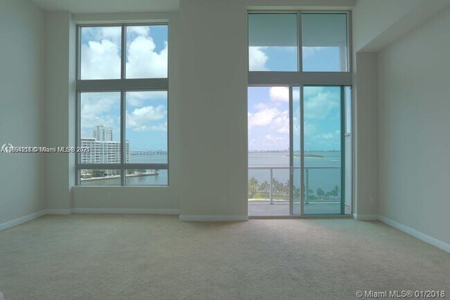 Building Photo - 1900 N Bayshore Dr