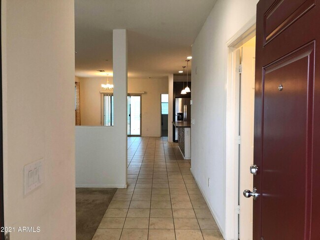 Building Photo - 8457 N 61st Ln