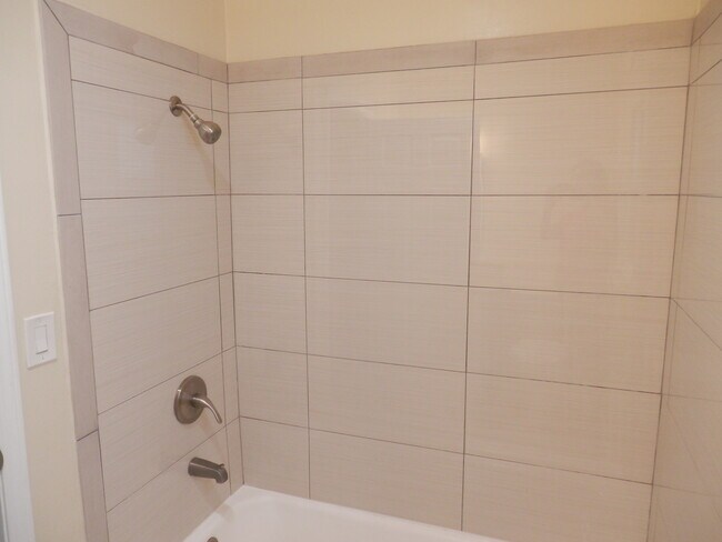 Building Photo - 11913 Culver Blvd