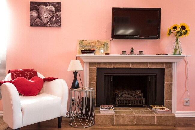 Building Photo - 2205 Spring Creek Dr