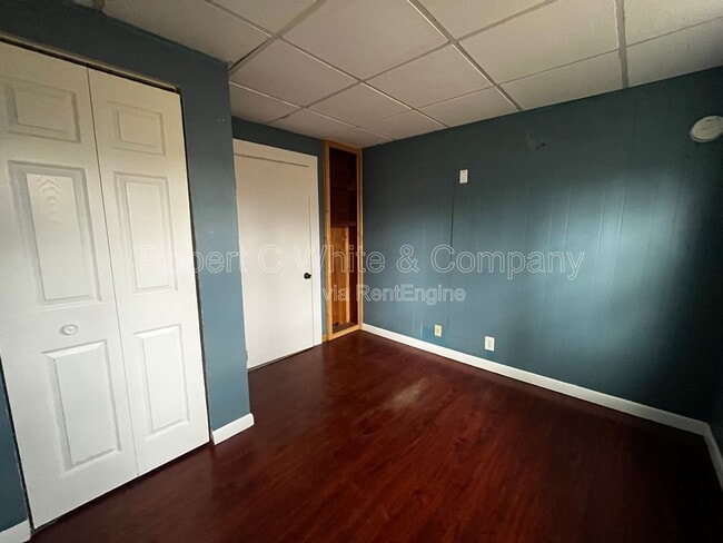 Building Photo - 98 N Grand St