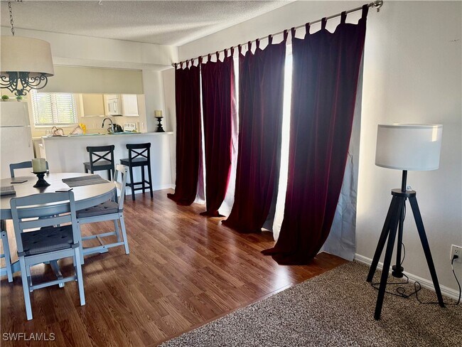 Building Photo - 1645 Spoonbill Ln