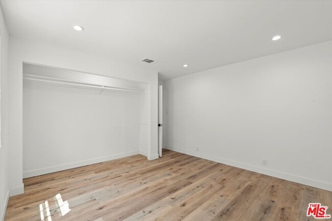Building Photo - 3748 Veteran Ave