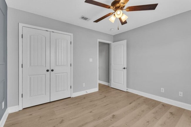 Building Photo - 5073 Branch Point Dr