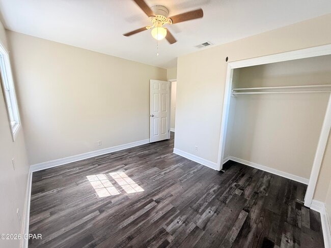 Building Photo - 808 Forestdale Ave