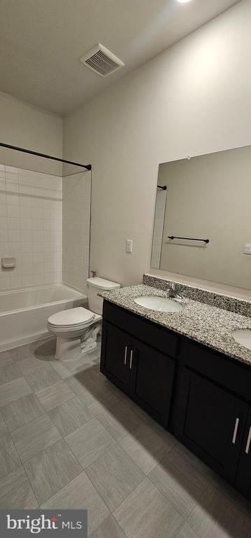 Building Photo - 124 Clerkenwell Dr