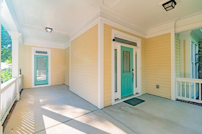 Building Photo - Stunning home in Baxter Village