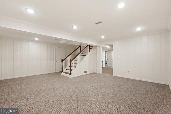 Building Photo - 12027 Devilwood Dr