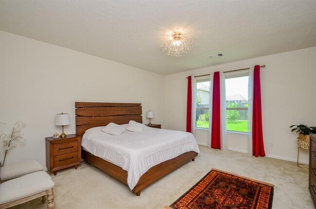 Building Photo - 3808 Canterbury Park Dr