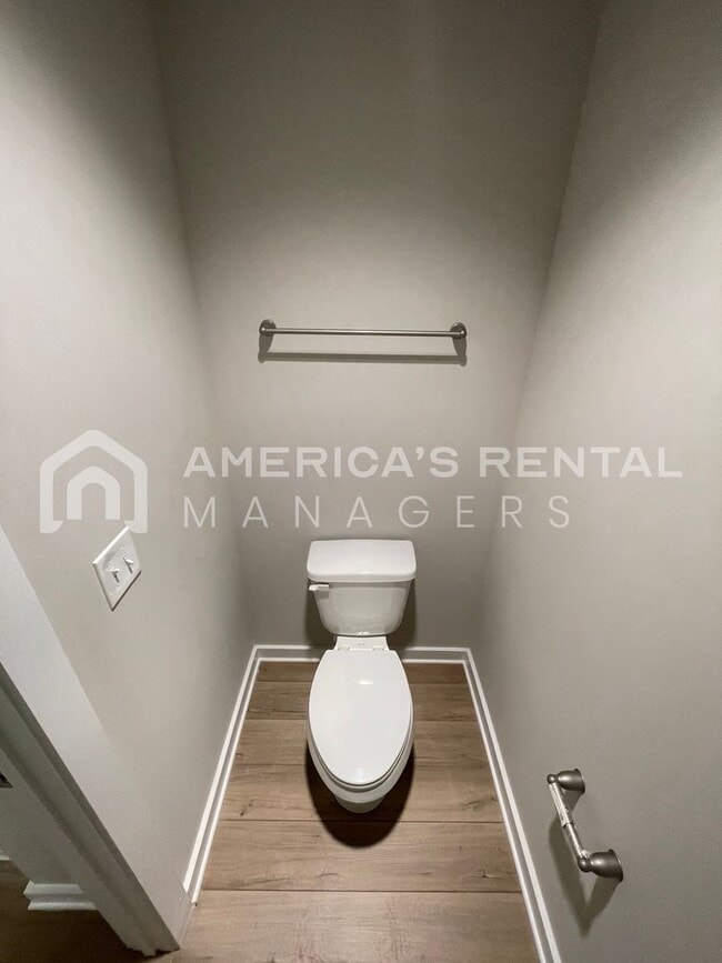 Building Photo - Home for Rent in Weaver, AL!!! Available to View Now!!!