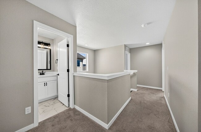 Building Photo - 466 Indian Grass St