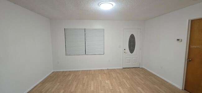 Building Photo - 664 Cypress Rd
