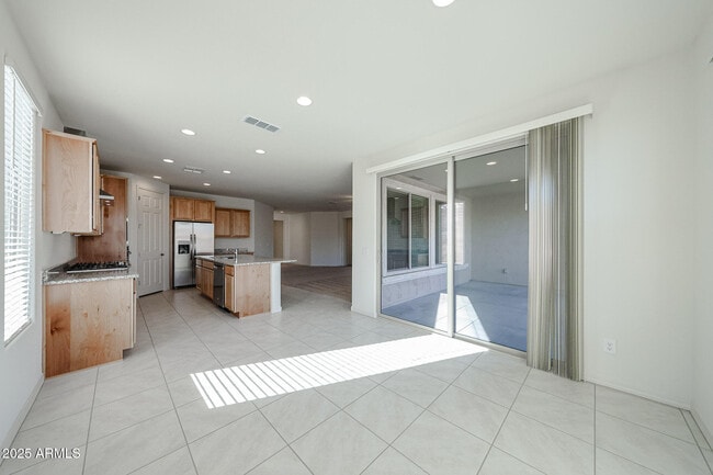 Building Photo - 27657 N 71st Ave