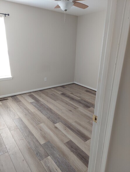 Building Photo - 2006 Rashid Ct