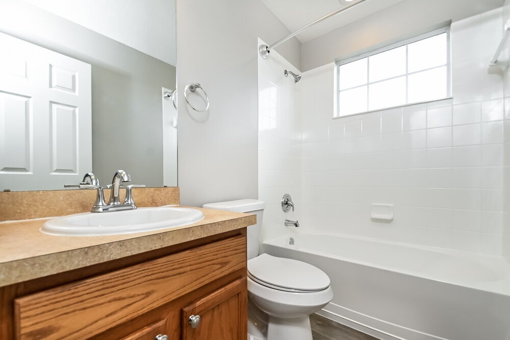 Building Photo - 906 Windton Oak Dr